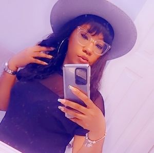 Meet your Posher, Des